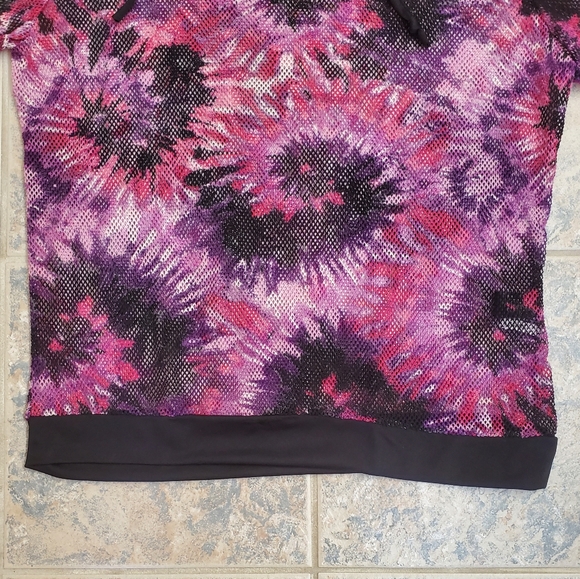 💜 💗 PINK & PURPLE 💗💜 TYE DYE PRINT
HOODIE NWT - Picture 4 of 6
